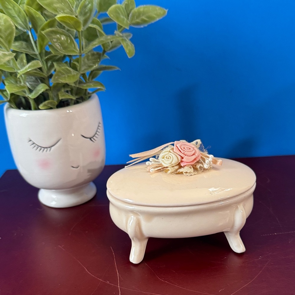 Vintage Enesco Trinket Dish with Lid, Pink Footed Jewelry Dish with Ribbon 1987
